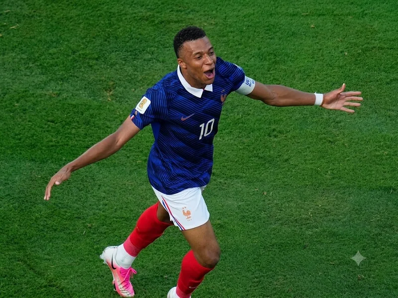 Kylian Mbappé ghi 22 bàn qua ba kỳ World Cup từ 2018 đến 2026.